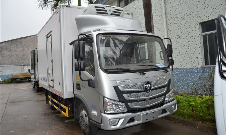 歐馬可S3輕卡藍(lán)牌冷藏車